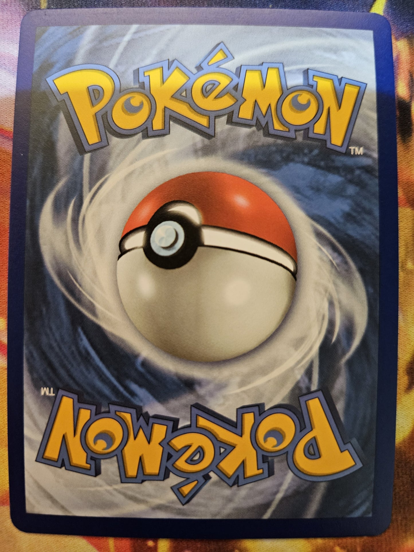 Surfing Pikachu V 008/025