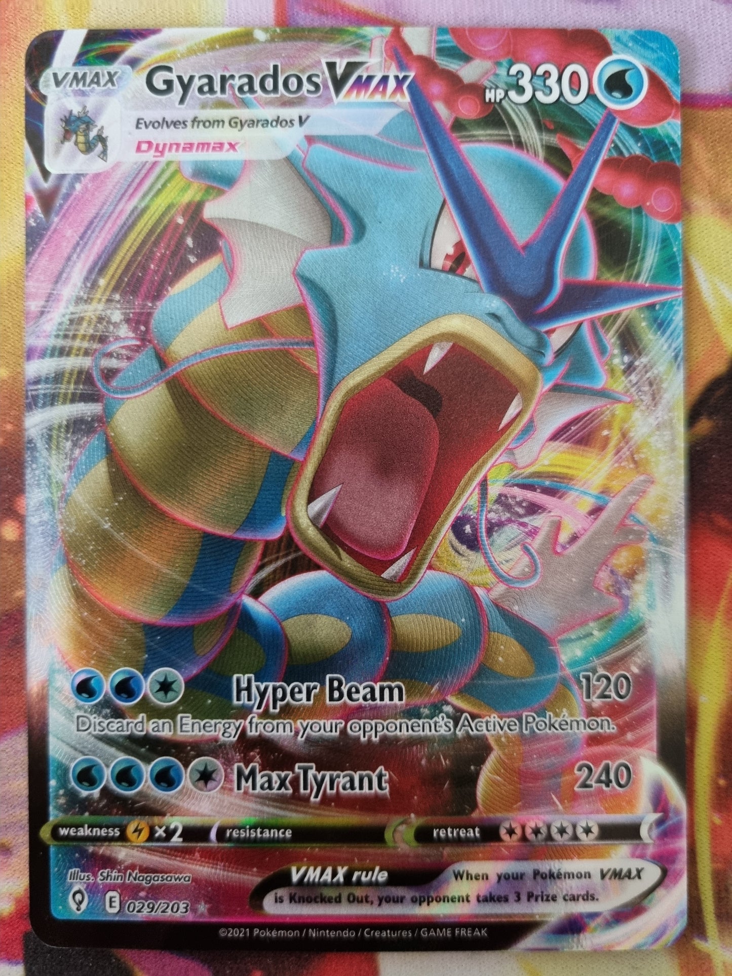 Gyarados Vmax 029/203