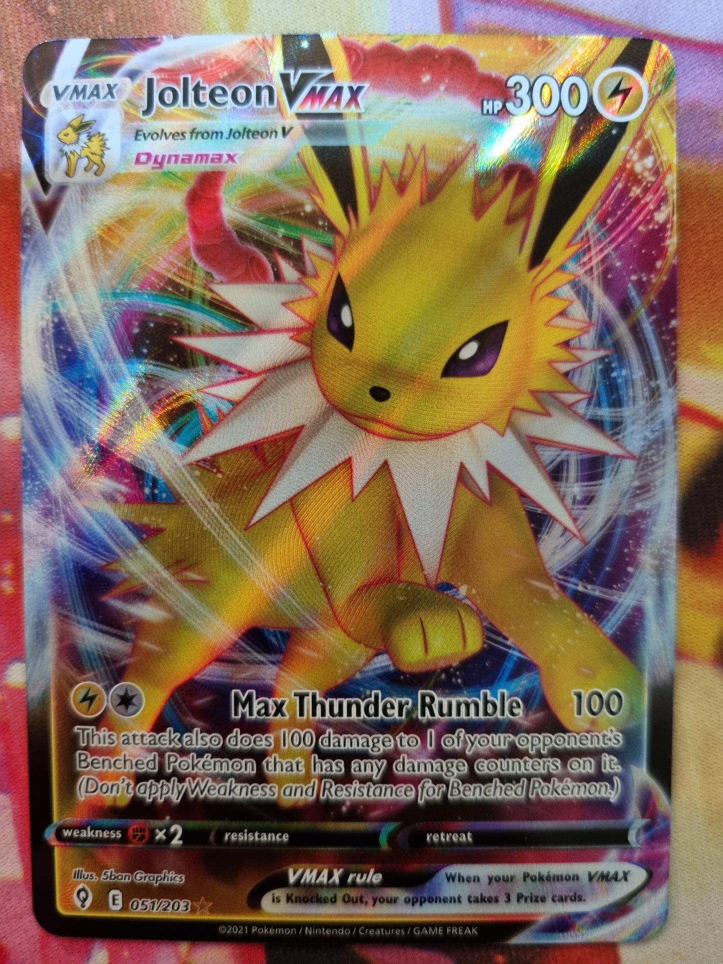 Jolteon Vmax 051/203